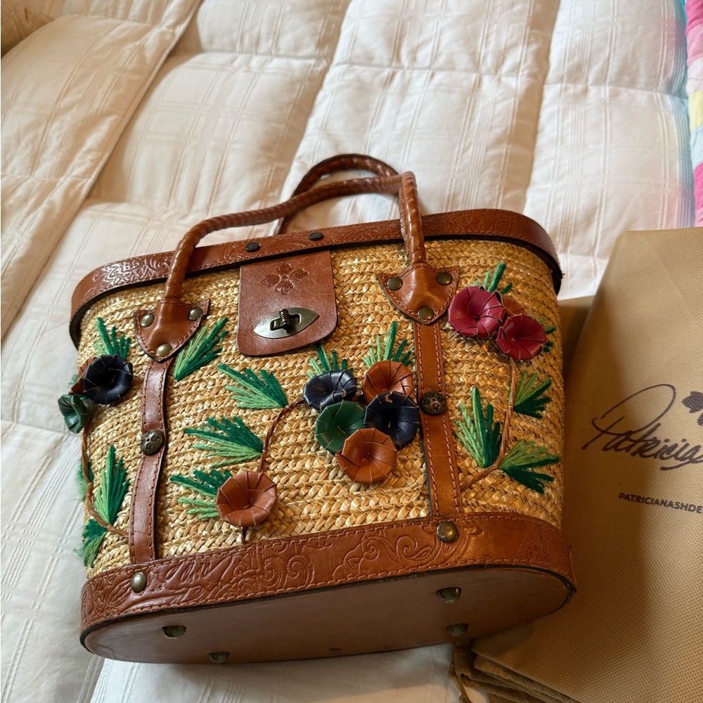 Patricia Nash Tan Straw Tote with Brown Leather & Multicolor Floral AppliquƩs